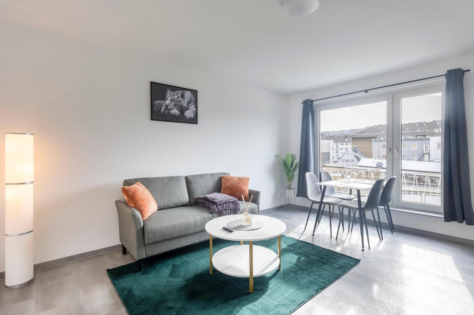 44 Apartments - Modern, Gemuetlich, Wlan, Balkon, Stellplatz Wuppertal Dış mekan fotoğraf