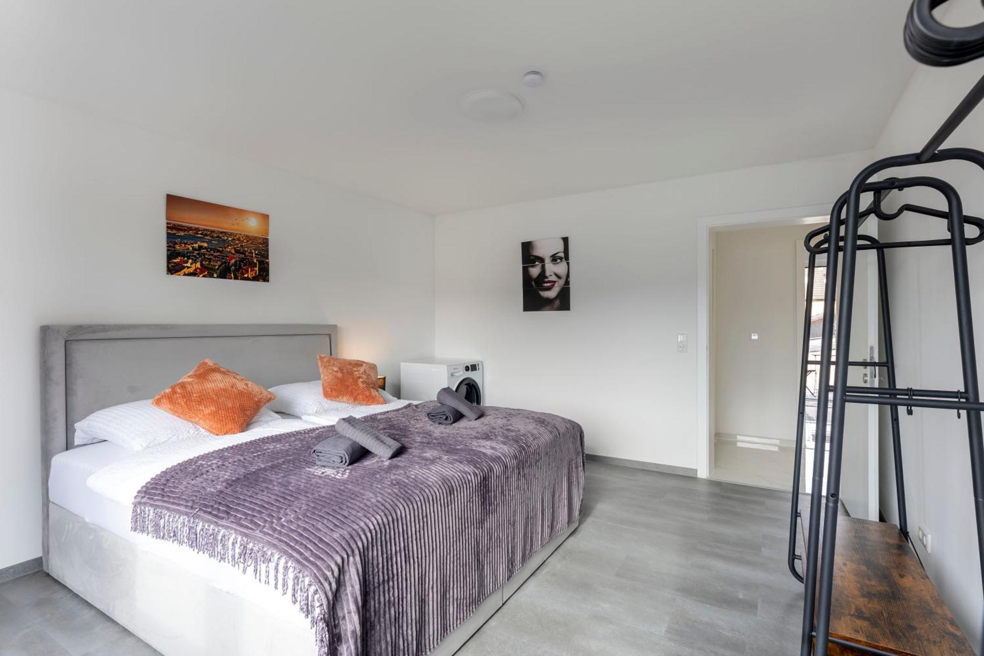 44 Apartments - Modern, Gemuetlich, Wlan, Balkon, Stellplatz Wuppertal Dış mekan fotoğraf